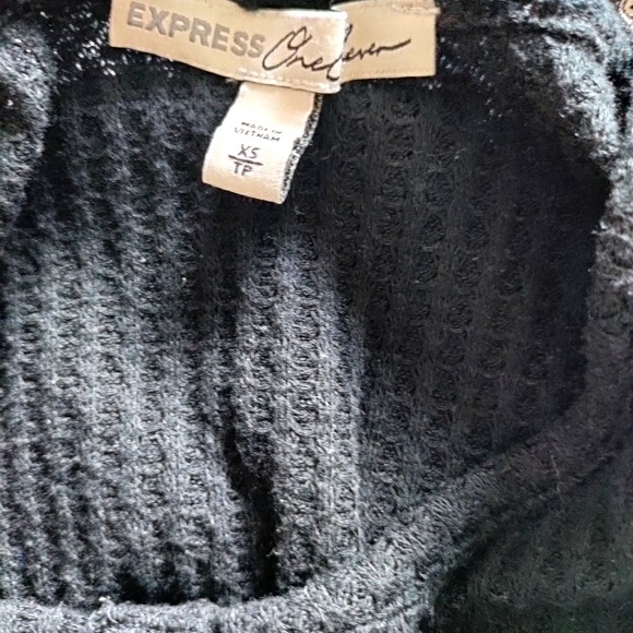 Express super soft black tie front tank size xs - Picture 2 of 3